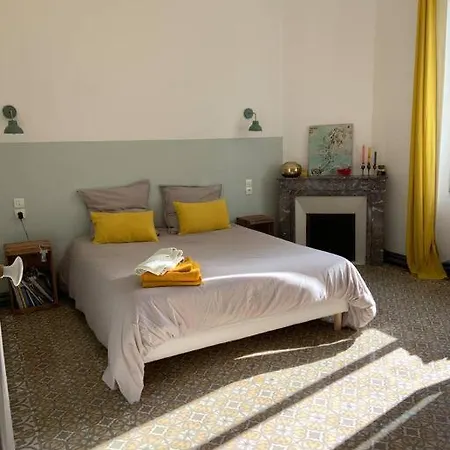 Maison 120m2 / Centre / Grand Jardin 250m2 Hébergement de vacances *